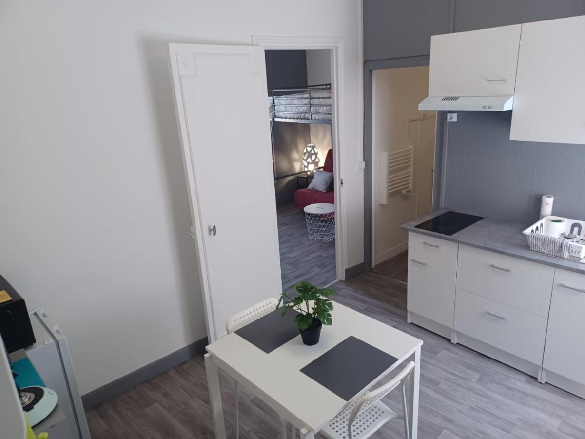 Le Carnot Proche Gare Et Iut Chez Adrien Appartement Saint-Quentin  Buitenkant foto