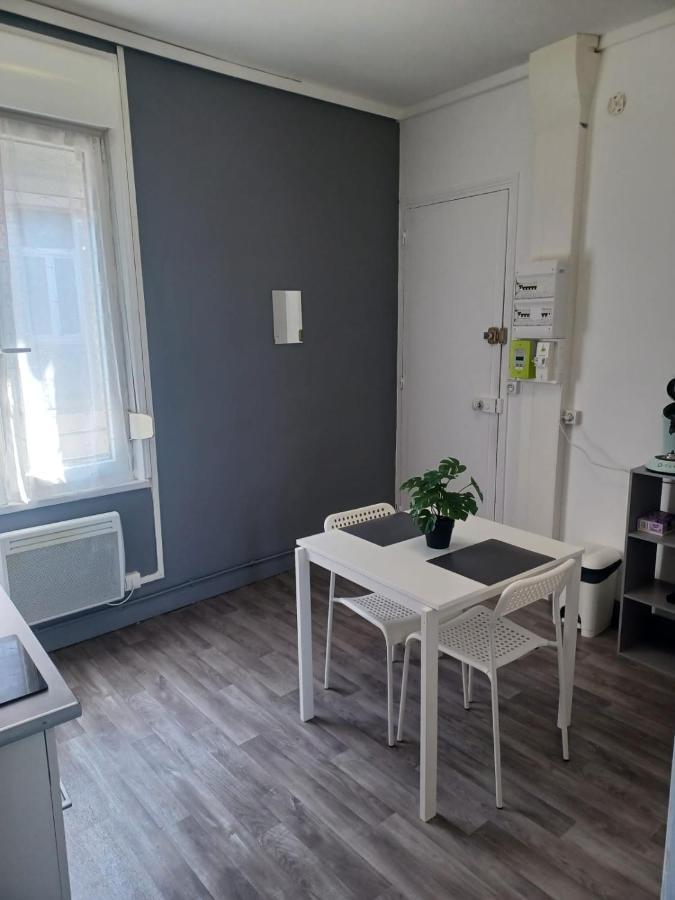 Le Carnot Proche Gare Et Iut Chez Adrien Appartement Saint-Quentin  Buitenkant foto